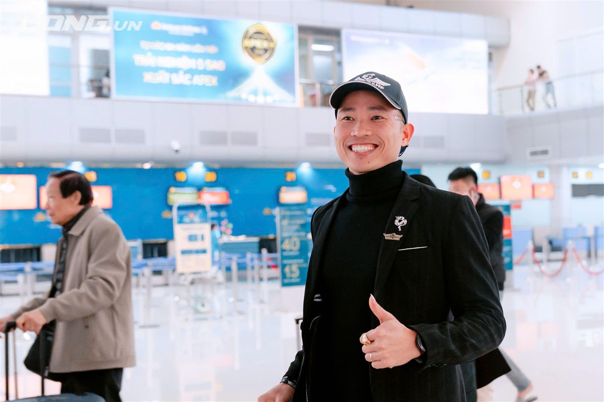 Anh Nguyễn Mạnh Tuấn tại nhà máy gia công nước rửa chén công nghiệp
