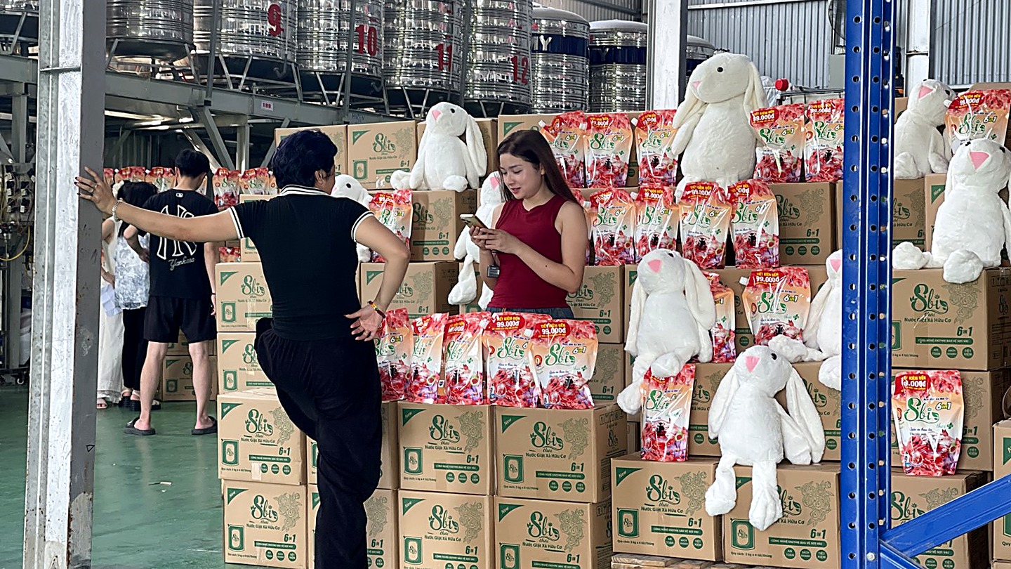 Dung dịch khử mùi gia công cho phòng tập