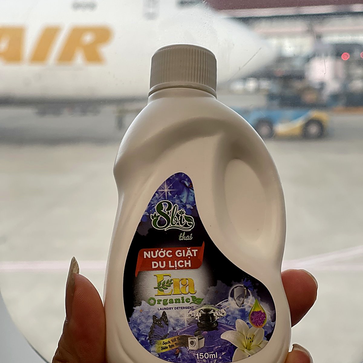 Nước giặt hương nước hoa đóng chai thành phẩm