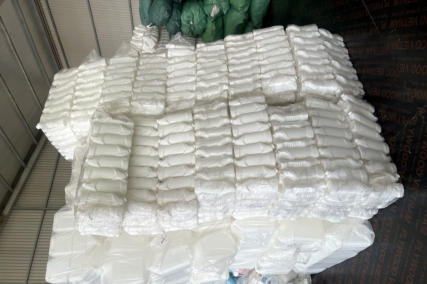 Bồn sản xuất dung dịch vệ sinh công nghiệp