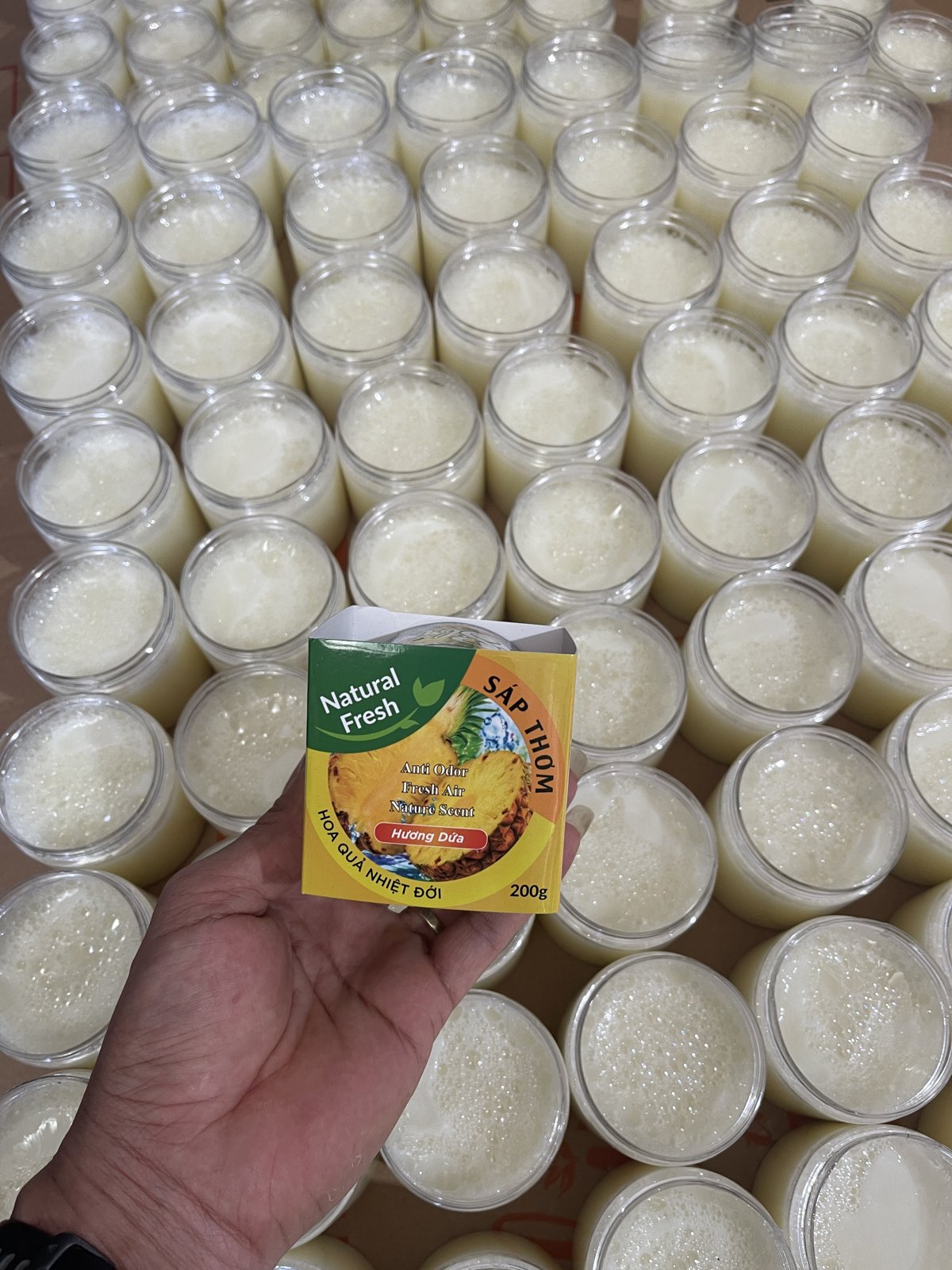 Nước giặt giữ màu quần áo màu do nhà máy gia công nhãn riêng